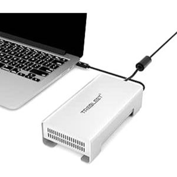 USB4 U.2 NVMe SSD Enclosure with Thunderbolt 3